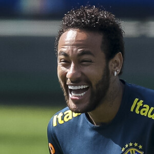 Neymar fez 'pegadinha' de 1º de abril com seguidores nas redes sociais. Entenda!