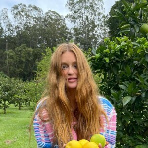 Marina Ruy Barbosa está passando uma temporada na fazenda de Guilherme Mussi