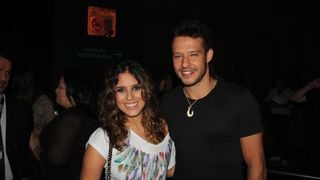 Camilla Camargo vai com Nando Rodrigues a show de Zezé Di Camargo e Luciano