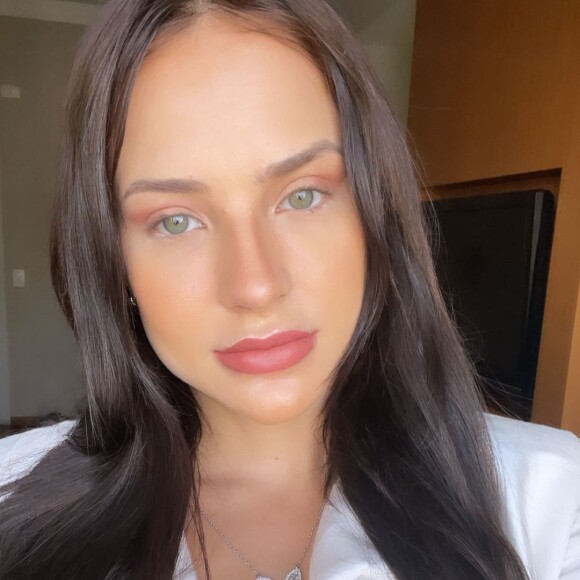 Gabi Martins contou que voltou a malhar 1 mês após colocar silicone nos seios