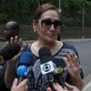 Sônia Abrão falou com a imprensa ao chegar no velório do primo, Chorão
