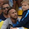 Neymar fez uma legenda emocionada com foto do filho, Davi Lucca, em Barcelona