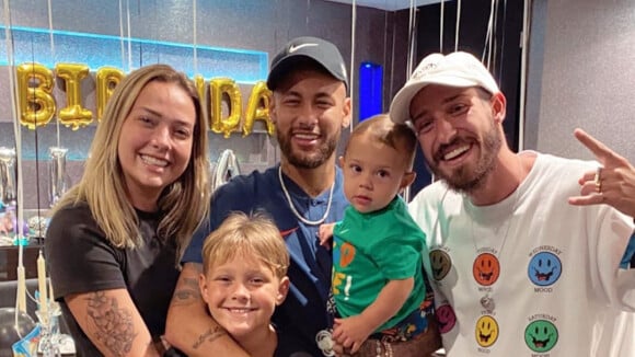 Neymar mostra foto do filho, Davi Lucca, em nova cidade após mudança de país: 'Felicidade'