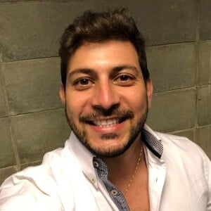 No 'BBB21', Caio faz primeira selfie após reality