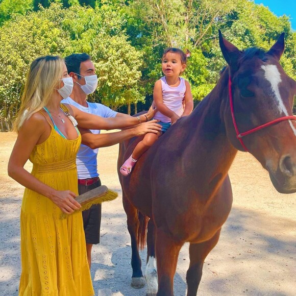 Juntos, Ticiane Pinheiro e Cesar Tralli tiveram uma filha: Manuella Tralli