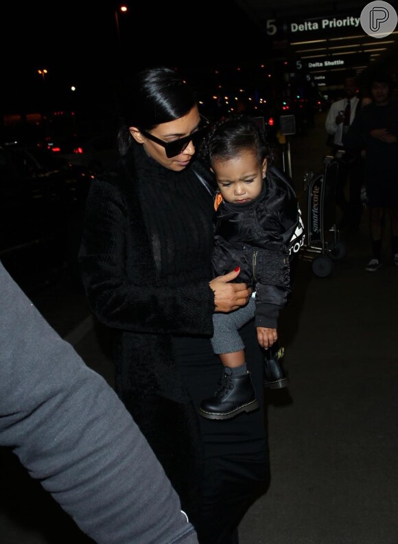 Kim Kardashian é mãe de North West