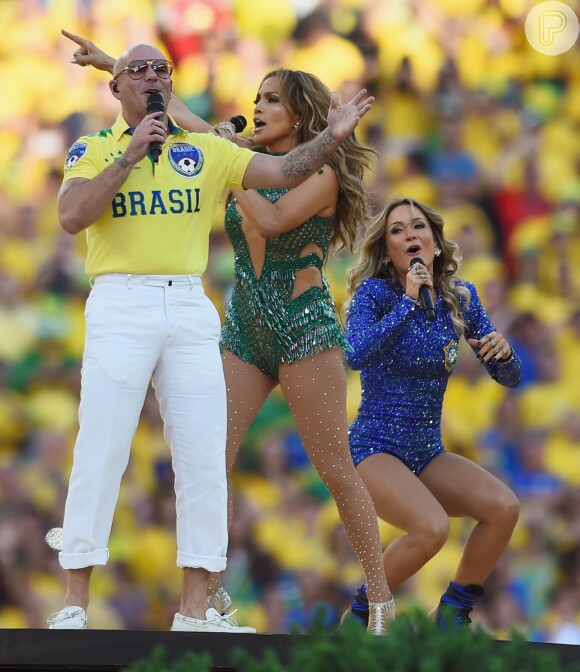 Jennifer Lopez se apresentou na abertura da Copa do Mundo com Claudia Leitte e Pitbull