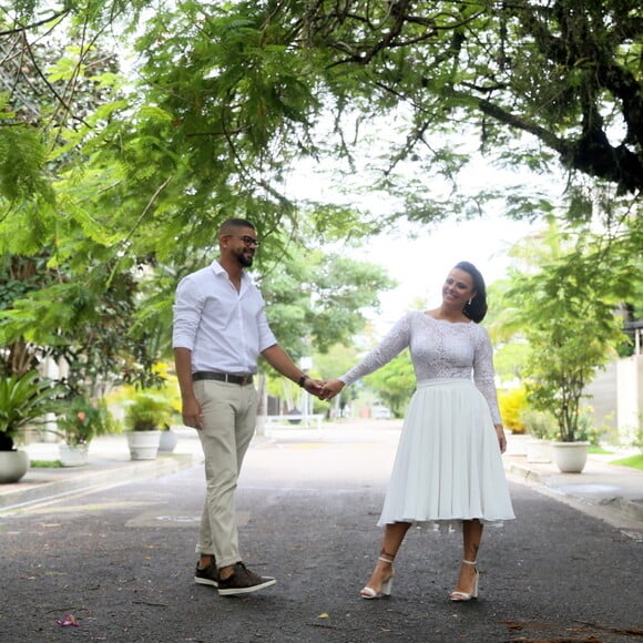 Viviane Araújo está casada! Atriz trocou alianças com Guilherme Militão