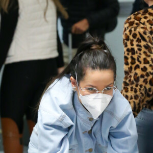 Juliette, do 'BBB 21', tirou fotos com fãs em aeroporto de São Paulo nesta sexta-feira (14)