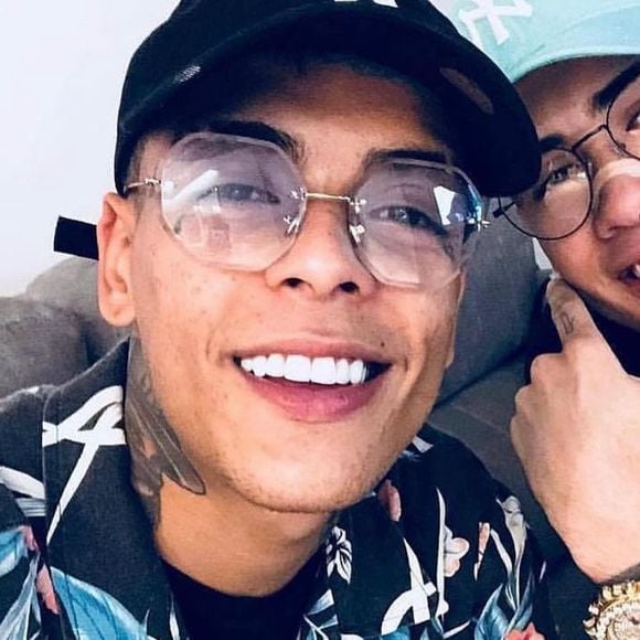 Kevinho lamenta morte de MC Kevine  posta foto dos 7 anos de amizade com o cantor