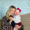 Ana Paula Siebert postou vídeo com momentos do primeiro ano da filha, Vicky: 'Chegou para me ensinar o significado de amor incondicional e me permitir sentir a sensação de ter um coração batendo fora de mim!'