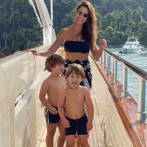 Andressa Suita passou o último fim de semana com os filhos em Angra dos Reis, na casa de Gusttavo Lima