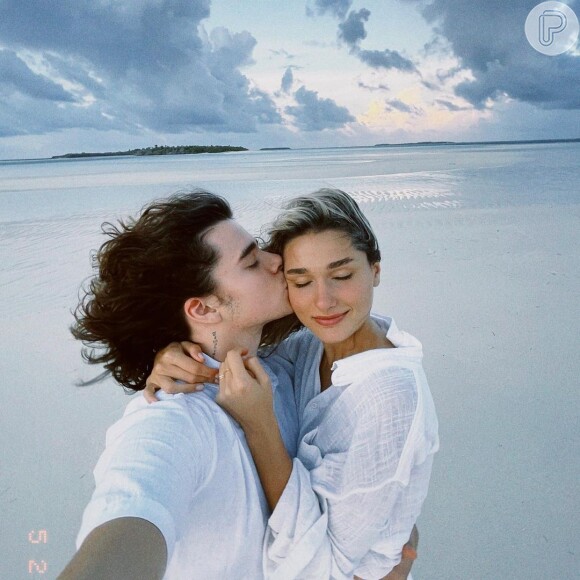 Sasha Meneghel e João Figueiredo se casaram em 22 de maio e tiveram primeira parte da lua de mel nas Ilhas Maldivas