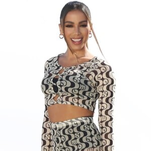 Anitta grava comercial no Aterro do Flamengo, no Rio de Janeiro, na manhã deste sábado, 05 de junho de 2021