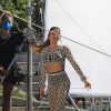 Anitta volta ao Brasil temporariamente; cantora está morando nos Estados Unidos