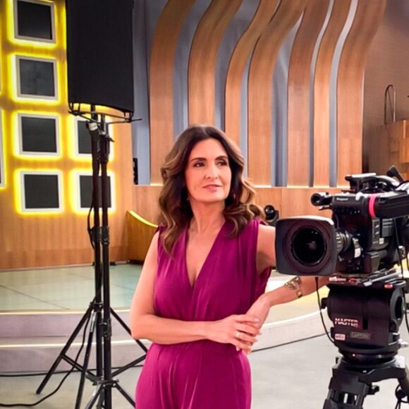 Fátima Bernardes comandava o programa 'Encontro' sobre o Dia dos Namorados quando Túlio Gadêlha apareceu em vídeo