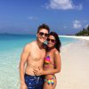 O casal segue em clima de lua de mel e completou o primeiro mês de casados em viagem com praias paradisíacas em Benedito Novo, Santa Catarina