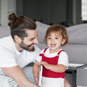 Filho mais velho de Romana Novais e Alok, Ravi tem 1 ano e meio