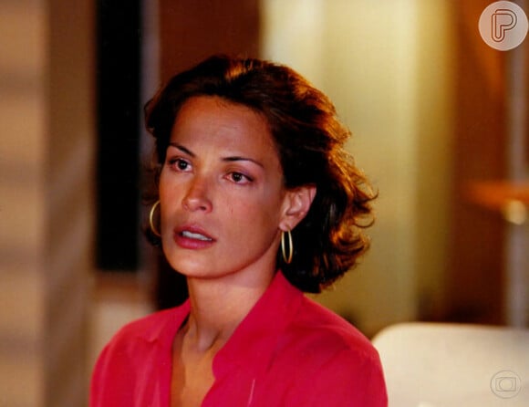 Em 'Estrela-Guia' (2001), 'Just The Way You Are' voltou na voz de Barry White como tema de Vanessa (Carolina Ferraz)