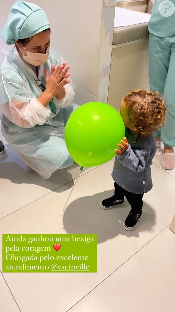 Biah Rodrigues levou o filho para se vacinar
