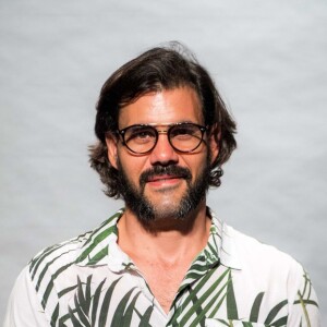 Juliano Cazarré contou que adquiriu imunidade contra a Covid-19 em 2020