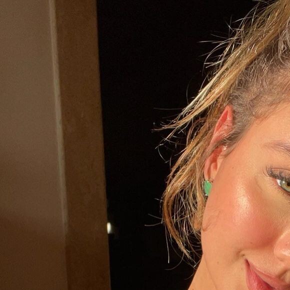 Biah Rodrigues recebeu críticas por amamentar filho mais velho, de 1 ano, quando está grávida do segundo