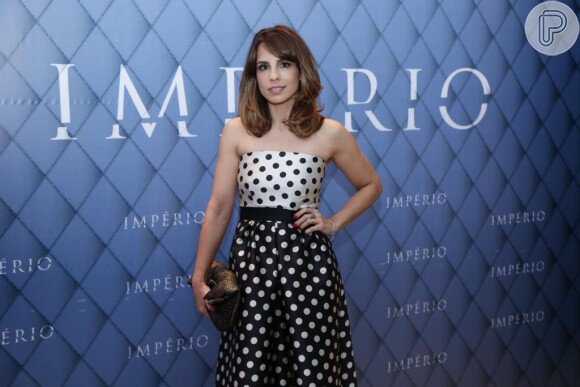 Maria Ribeiro assumiu em entrevista à revista 'Vogue' que adora moda: 'Tendências me interessam, sou uma consumista psicopata!'