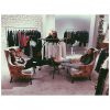 Bruna Marquezine e Ingrid Guimarães descansam em loja de roupas em Miami, nos EUA