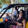 Andressa Suita voltou de viagem à Bahia com os filhos nesta terça-feira (17) e postou vídeo fazendo carinho no rosto de Gusttavo Lima