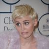Miley Cyrus já foi acusada de fazer apologia ao uso das drogas