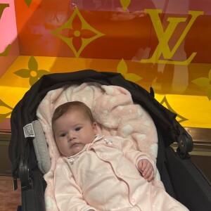 Virgínia Fonseca contou que a marca Louis Vuitton não tinha roupa para crianças em unidade do shopping de São Paulo