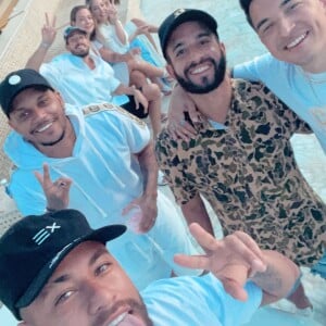 Neymar e nova namorada, Bruna Biancardi, estão em São Paulo