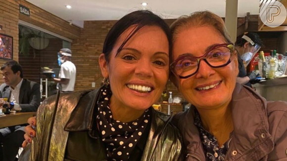 Semelhança de Glória Menezes e a filha, Maria Amélia, chamou atenção em foto
