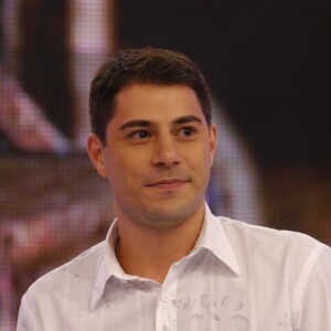 Evaristo Costa vive em Londres, onde gravava seu programa para a CNN Brasil