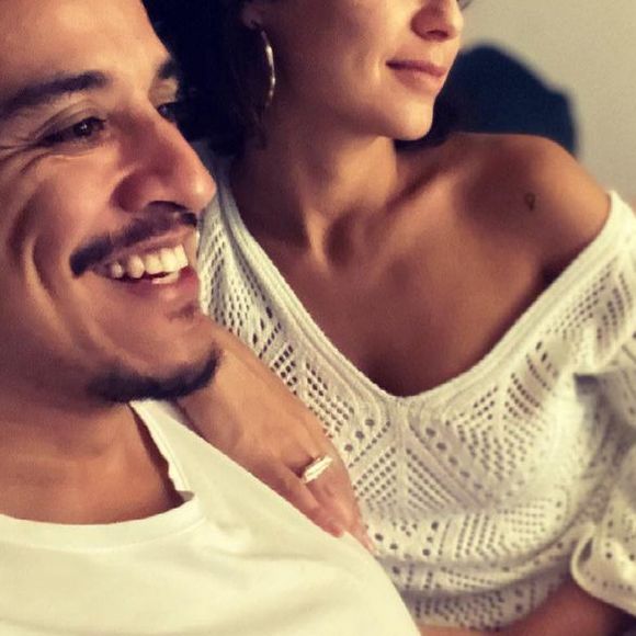 Andréia Horta deixou claro que a relação acabou de forma amigável