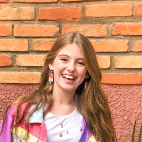 Lorena Queiroz compartilha seus looks inspiradores para as pré-adolescentes