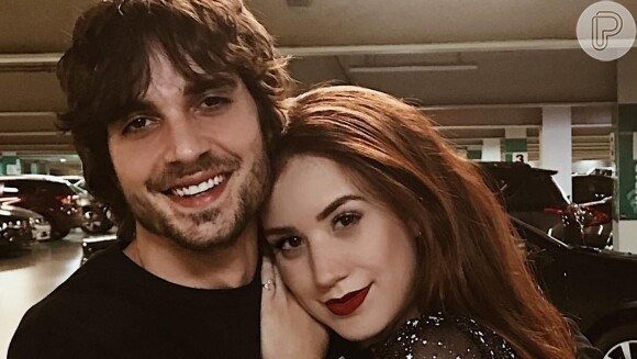 Fiuk e Thaísa Carvalho assumiram namoro neste domingo (19), em vídeo romântico postado no Instagram