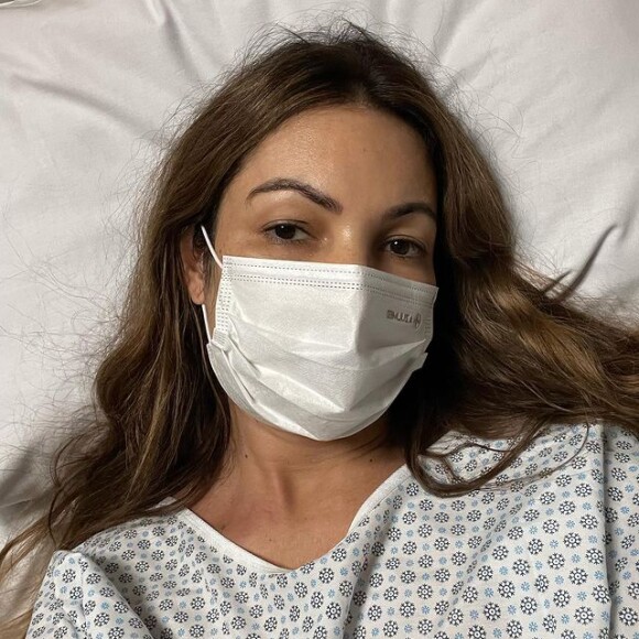 Patrícia Poeta sofreu cirurgia de emergência no início do mês e se recupera até hoje após internação para operar as amígdalas