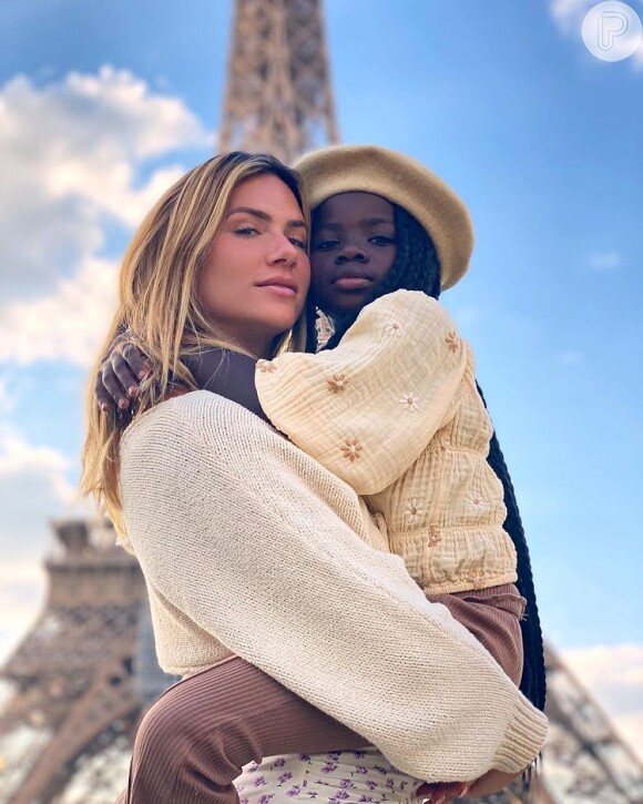 Giovanna Ewbank levou os filhos para passeio em Paris 2 semanas antes da Semana de Moda