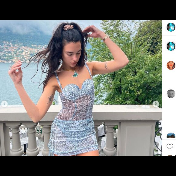 Dua Lipa escolheu look de Jean Paul Gaultier em viagem à Itália