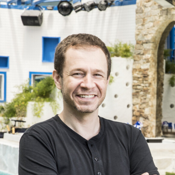 Tiago Leifert negou que irá comandar o 'BBB 22' após deixar a Globo