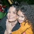 Filha de Samara Felippo já teve crise por causa do cabelo cacheado
