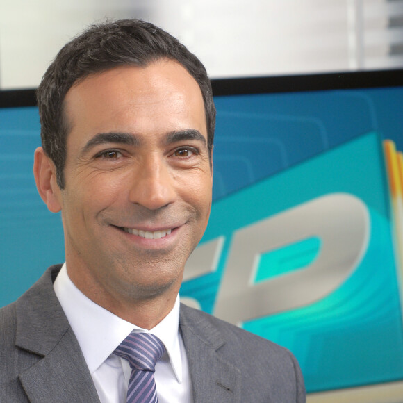 Cesar Tralli falou sobre seu novo desafio de comandar o 'Jornal Hoje'