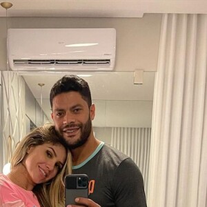 Hulk Paraíba é jogador de futebol e Camila Ângelo é médica