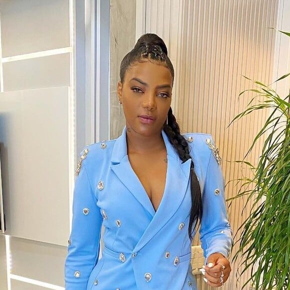 Ludmilla disse que vai disputar a São Silvestre, mas fez uma careta para a câmera deixando no ar uma dúvida