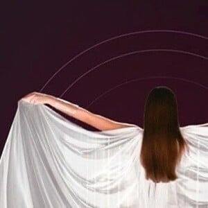 Camila Queiroz enalteceu Angel: 'Sempre senti a sua força, sua potência e o furacão que você é'