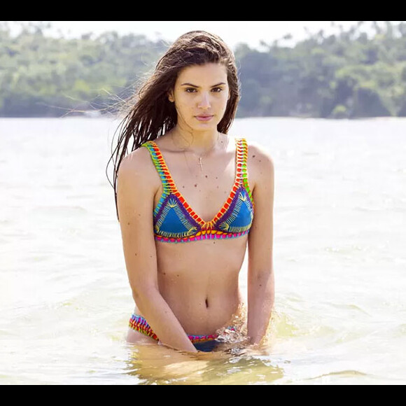 Biquíni de Camila Queiroz como Angel em 'Verdades Secretas', em xx fotos