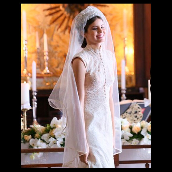 Vestido de noiva de Angel (Camila Queiroz) é do estilista Samuel Cimansck e custa 20 mil reais