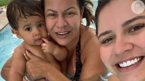 Mãe de Marília Mendonça postou vídeo do neto brincando com uma bola no Instagram