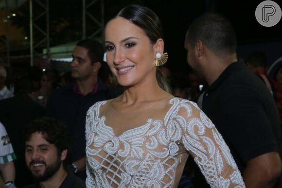 Claudia Leitte foi a grande atração da festa de lançamento do CD das Escolas de Samba do Rio de Janeiro para o Carnaval 2015